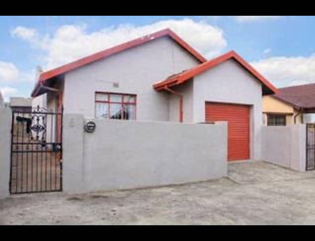 3 BEDROOM HOUSE FOR SALE IN TEMBISA EXT 11